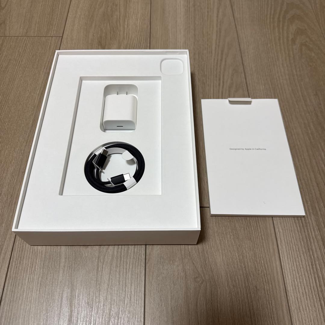 iPad Pro M4 本体とApple Pencil Proと純正カバーの3点