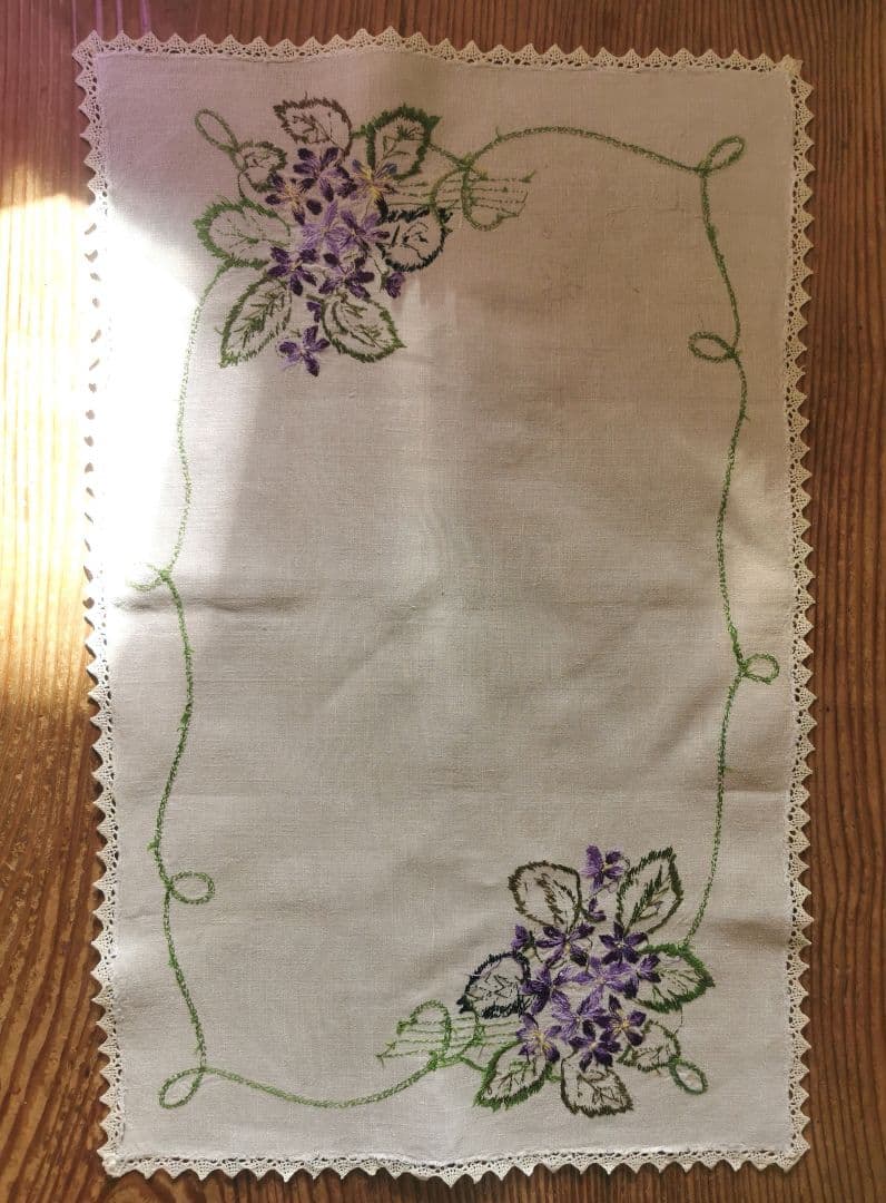 アンティーク フランス ヴィオラ 紫菫の花束 手刺繍 天然リネンクロスランナー