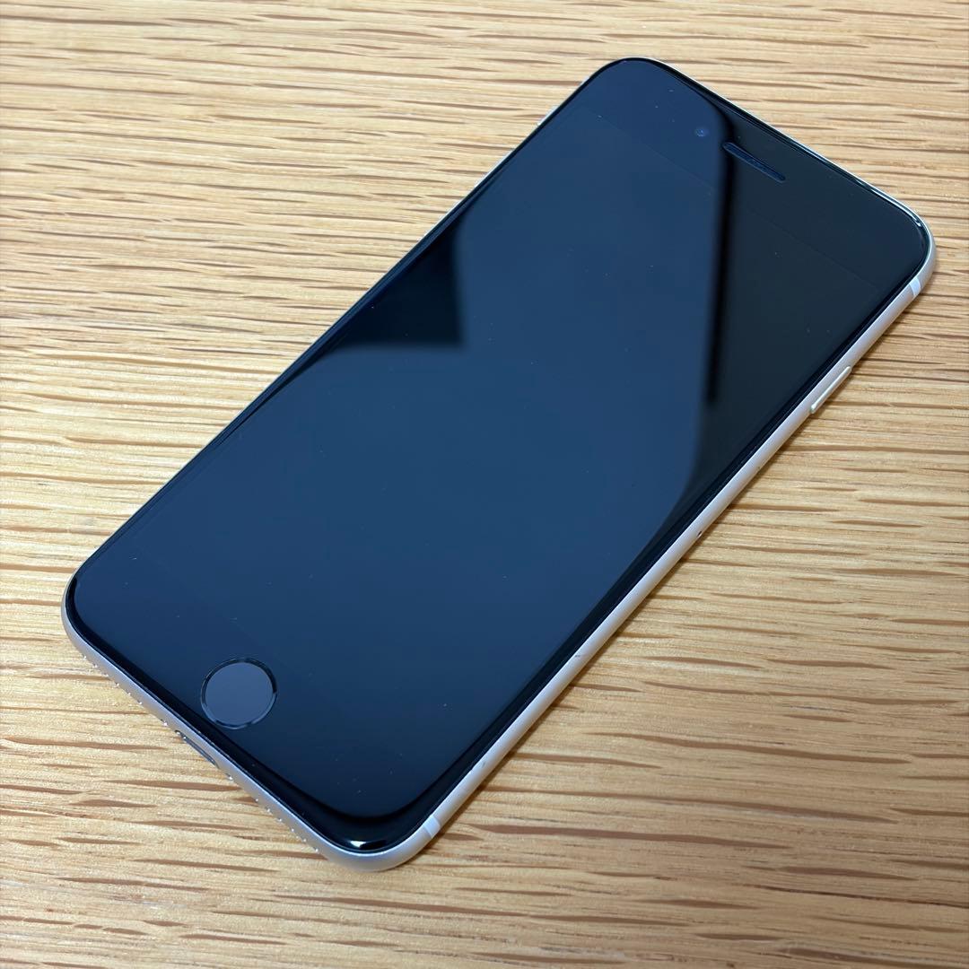 バッテリー新品　iPhoneSE第3世代64GB SIMフリー　美品