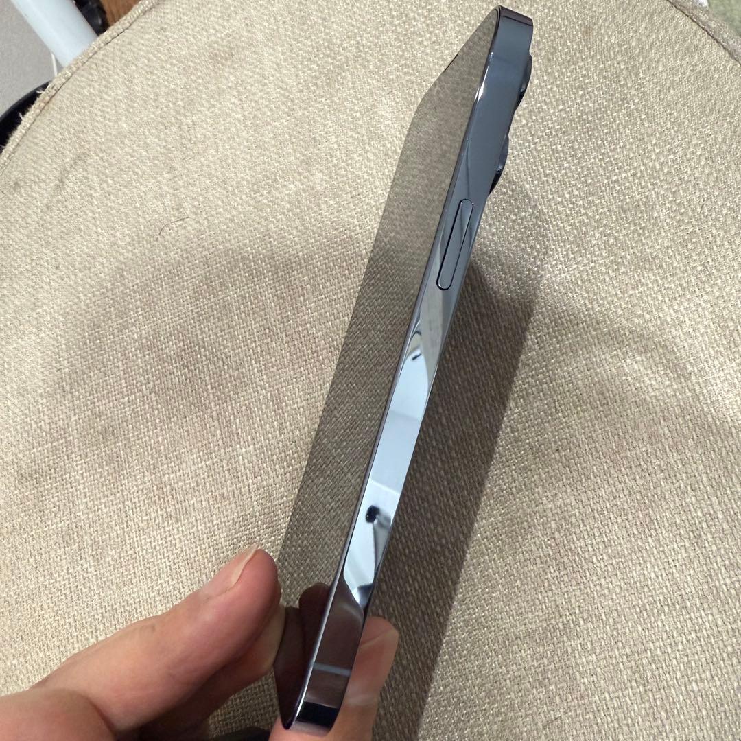 バッテリー容量100% Apple iPhone 13 Pro 本体　箱付き