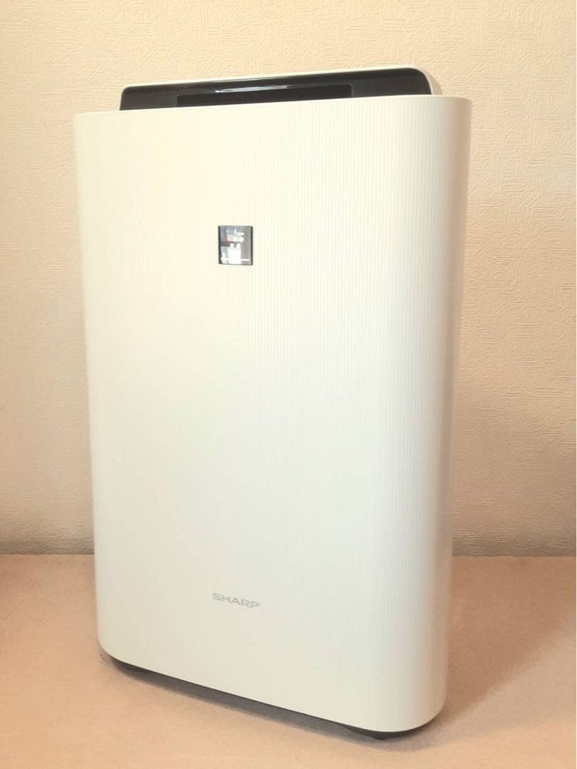 SHARPシャープ　加湿空気清浄機　プラズマクラスター7000　KC-R50-W