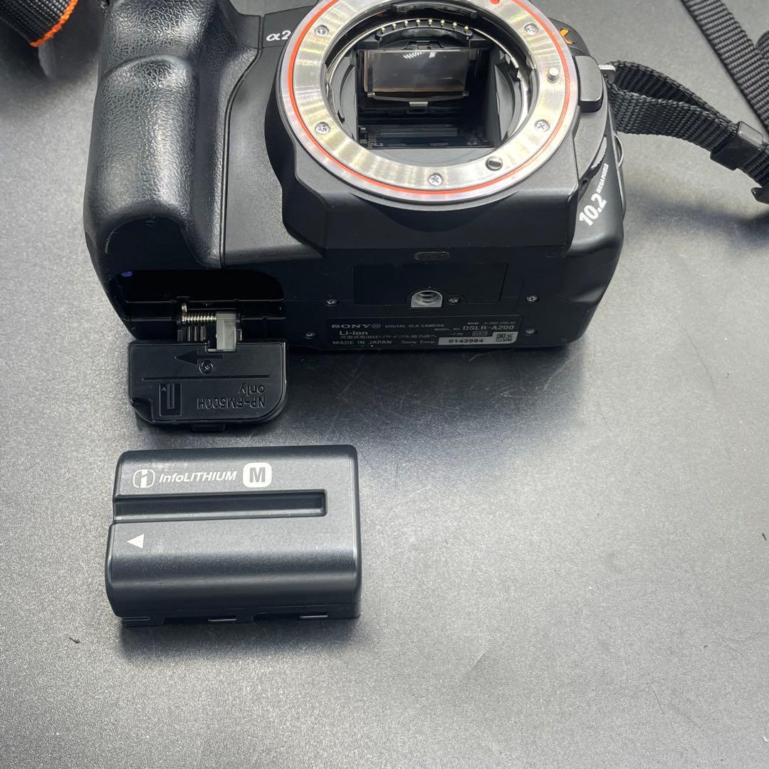 一眼レフ　SONY α200 レンズ2本付き