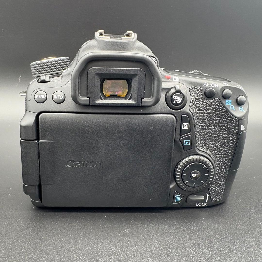 Canon EOS 70D デジタル一眼レフカメラ キャノン Camera