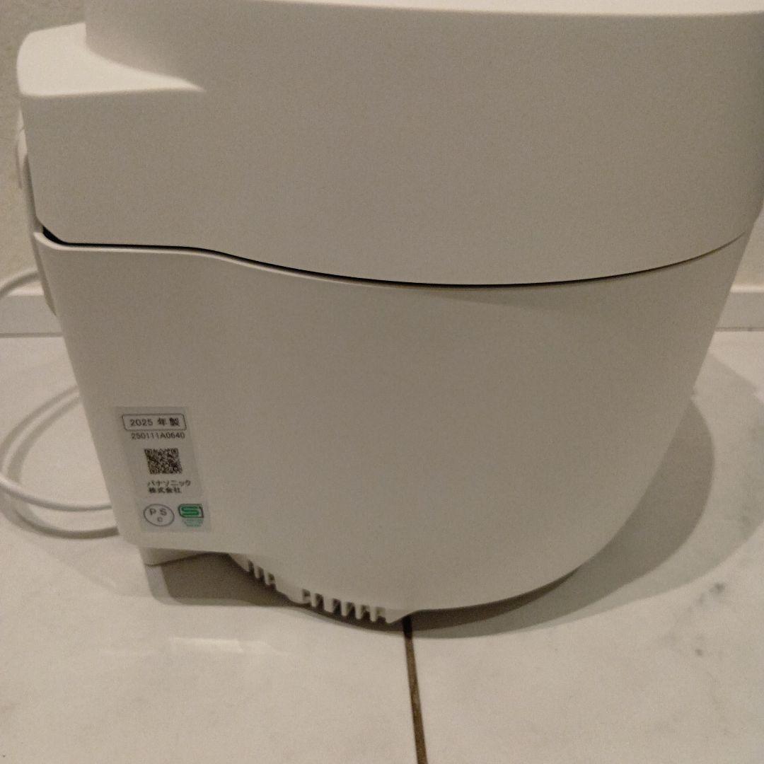 Panasonic SR-R10B 炊飯器 ホワイト 2025年製
