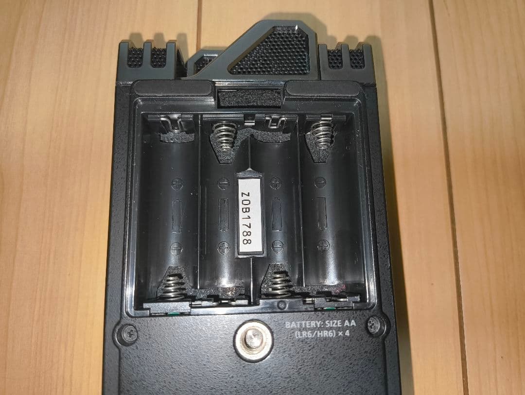 【美品】Roland R-26 ポータブルPCMレコーダー 6ch同時録音