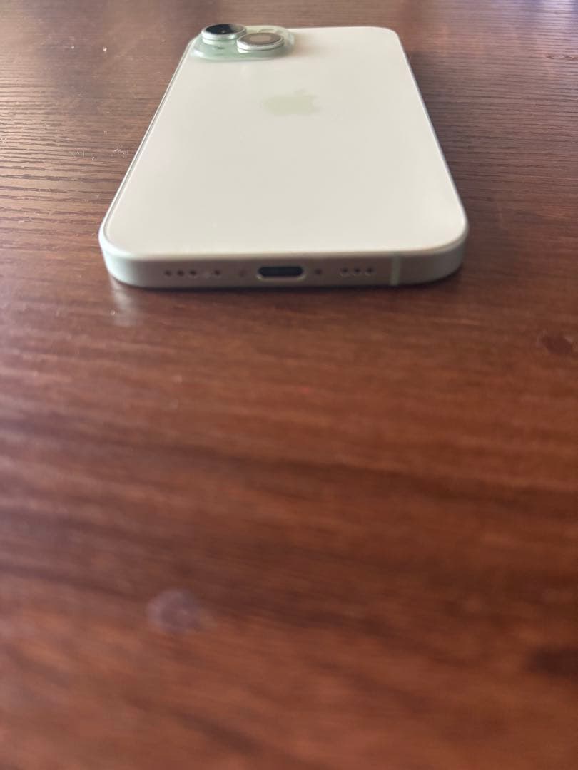Apple iPhone 15 128GBミッドナイトグリーン 本体