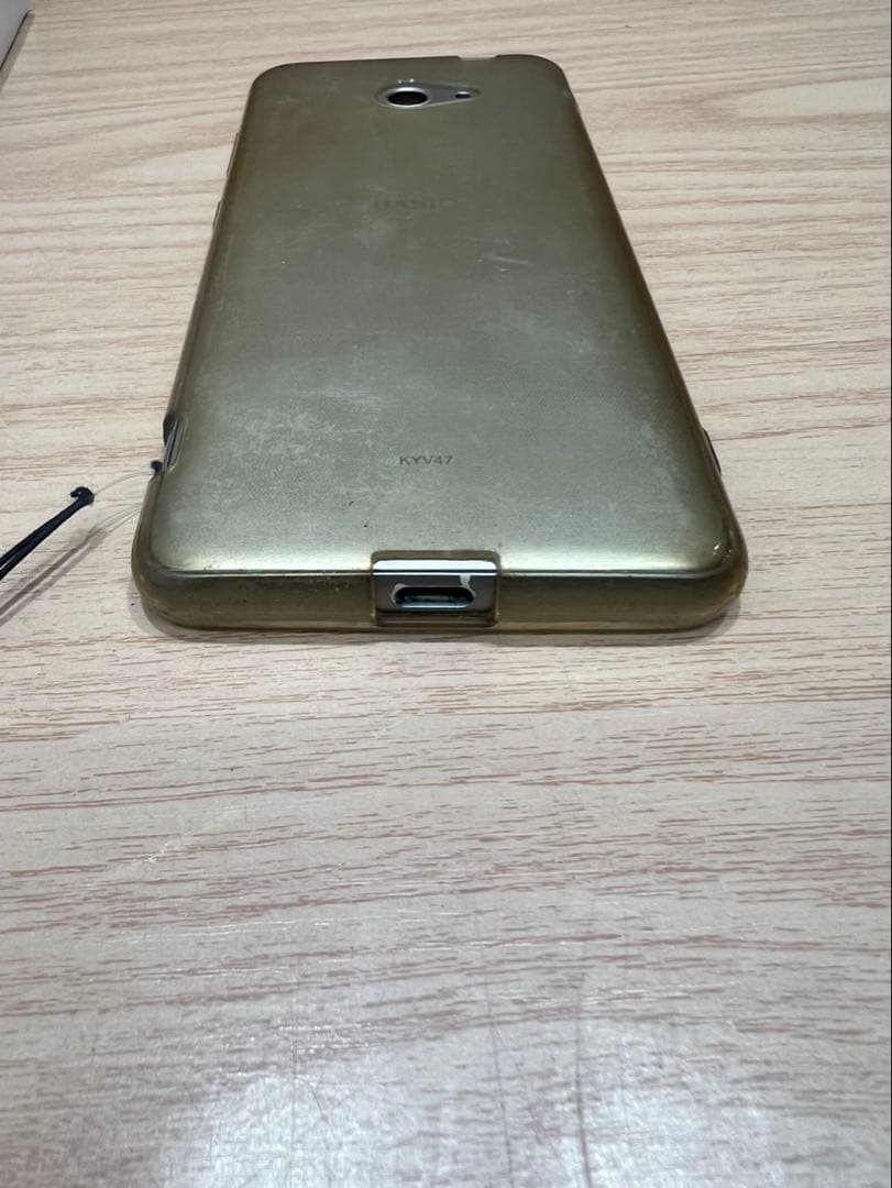 京セラ BASIO4 スマートフォン 付属品付き パッケージセット