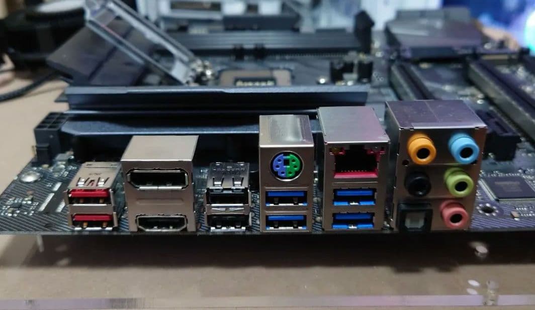 マザーボード ASUS ROG STRIX Z370-G GAMING