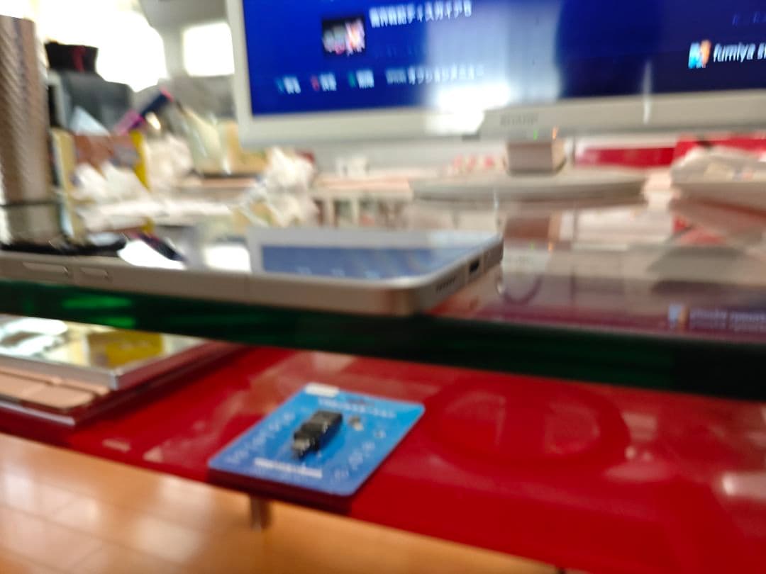 早いもの勝ち。超美品POCO F7本体 ＋付属は品全てあります。
