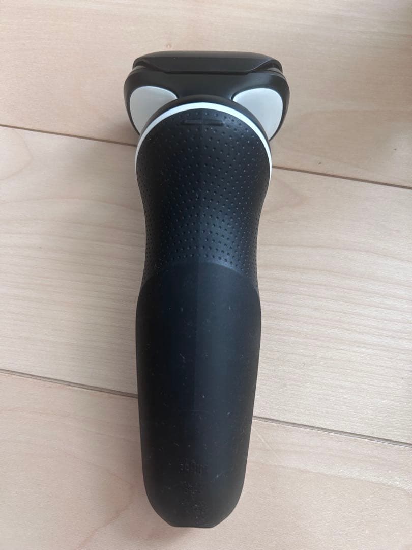 【大特価！】ブラウン 電気シェーバー 髭剃り シリーズ5 Type5762