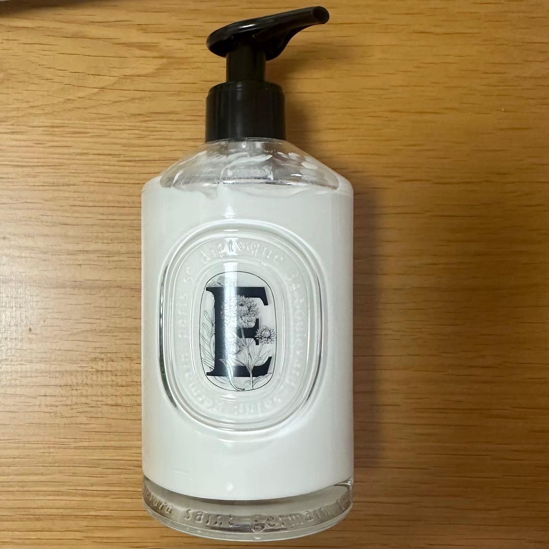 そにあ様diptyque ÉMULSION VELOURSソフトハンドローション