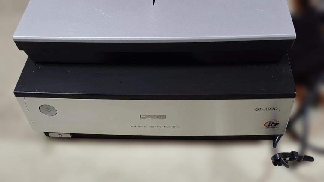 【カラーキャリブレーターつき】エプソン フラットベッドスキャナー GT-X970
