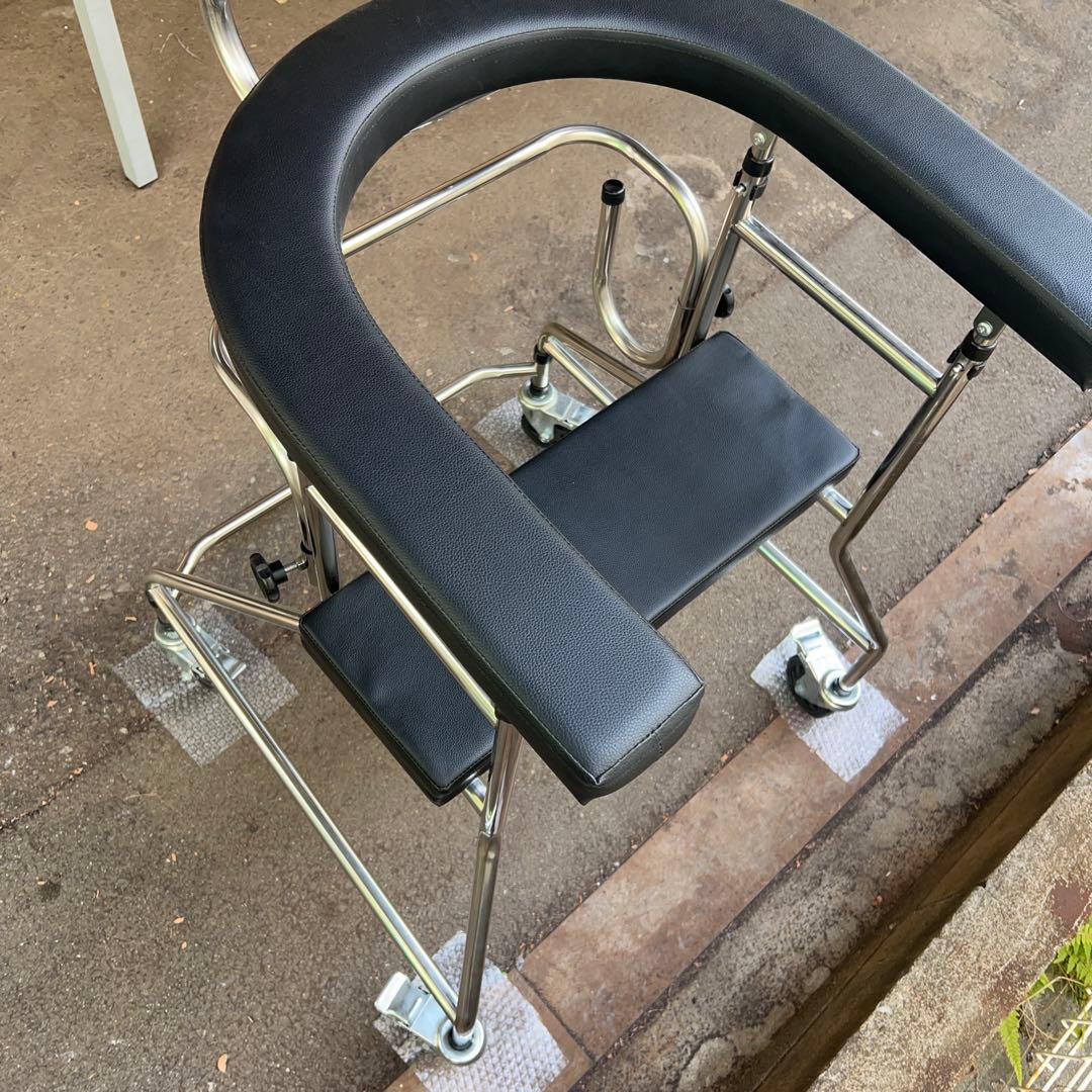 ［4110］座面付　U字型天板　歩行器　高さ調整可　耐荷重100kg