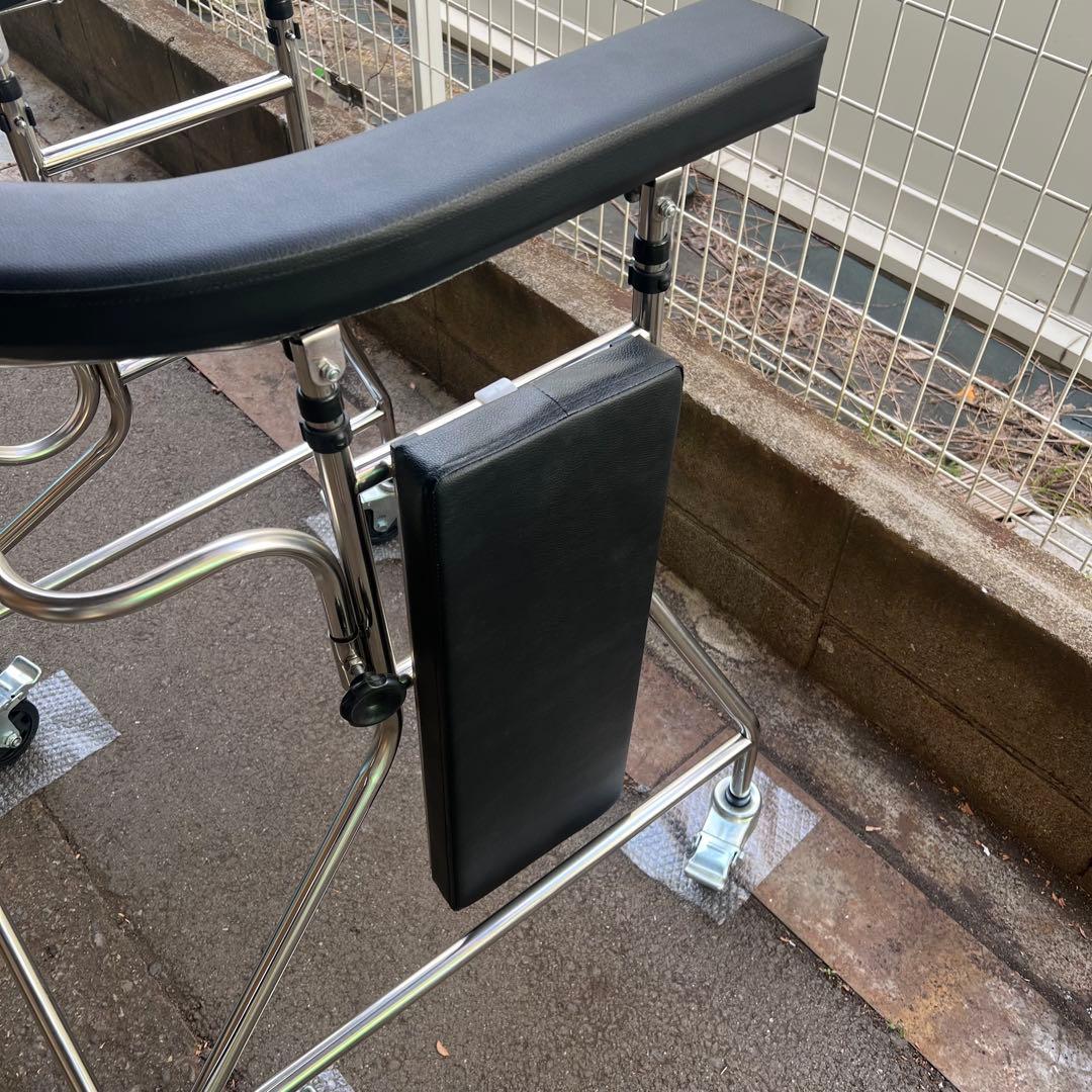 ［4110］座面付　U字型天板　歩行器　高さ調整可　耐荷重100kg