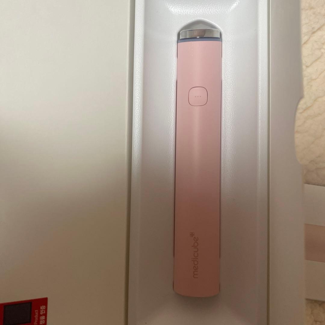 メディキューブ　美顔器　ミニ　ブースター