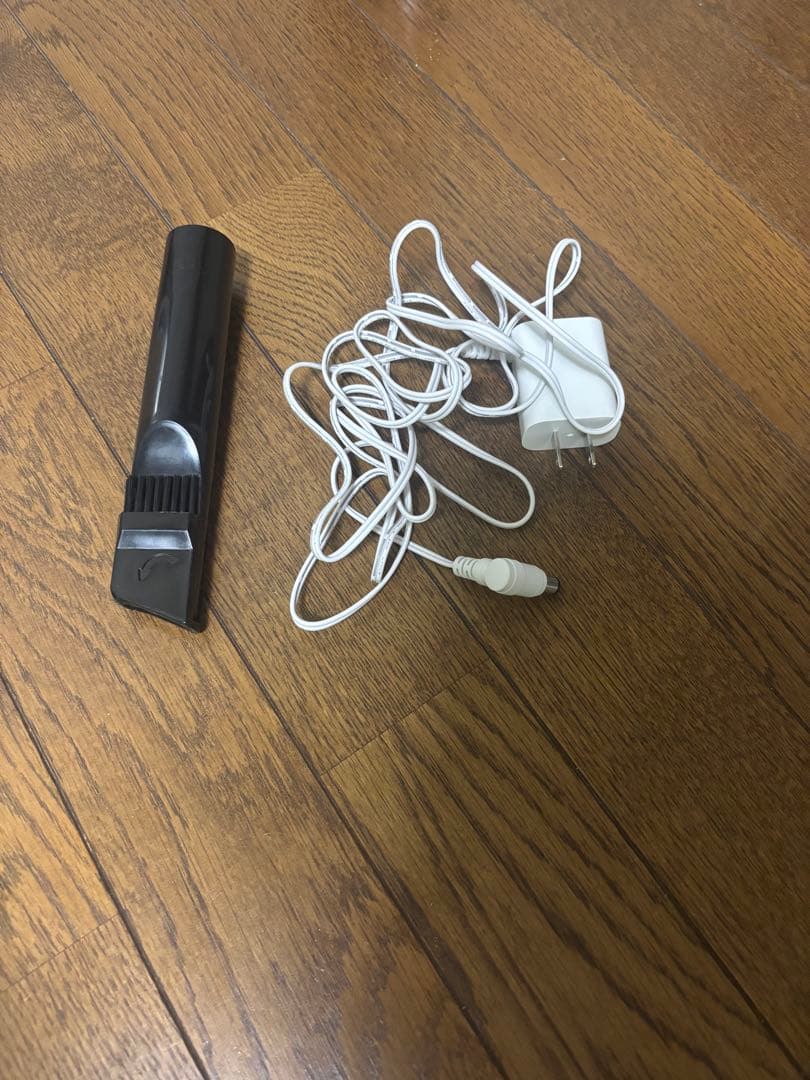 アイリスオーヤマ　充電式ハンディクリーナーHCD-A2