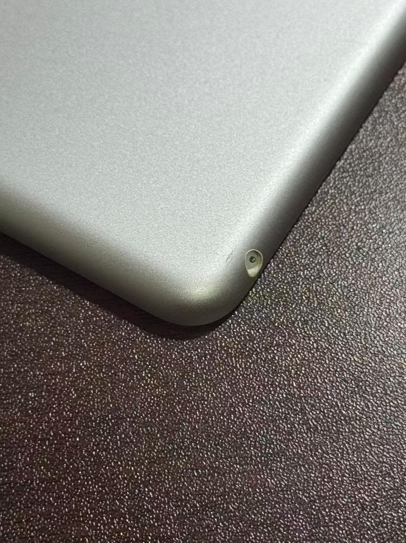iPad 第8世代 128gb 本体