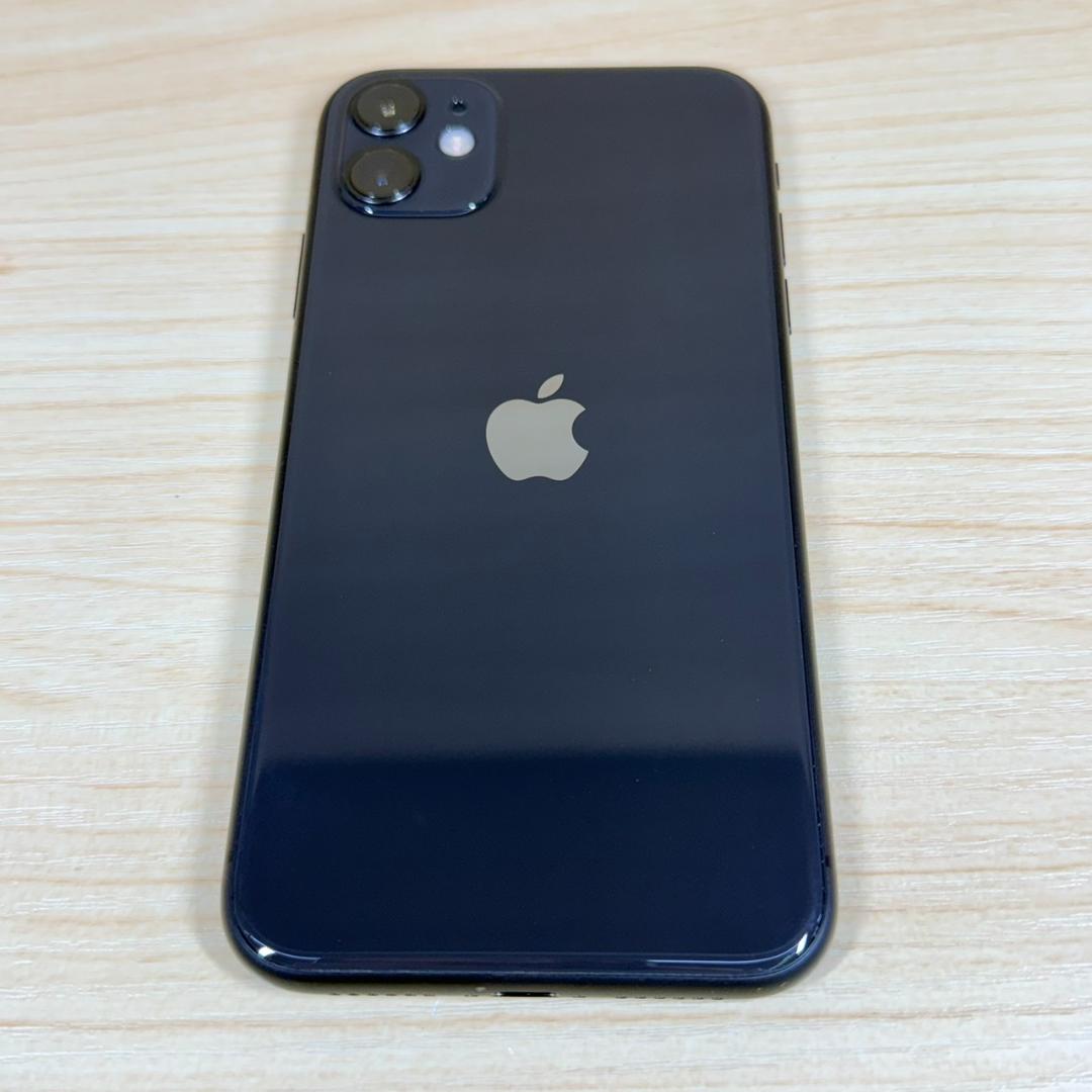 P5 SIMフリー iPhone11 128GB Black