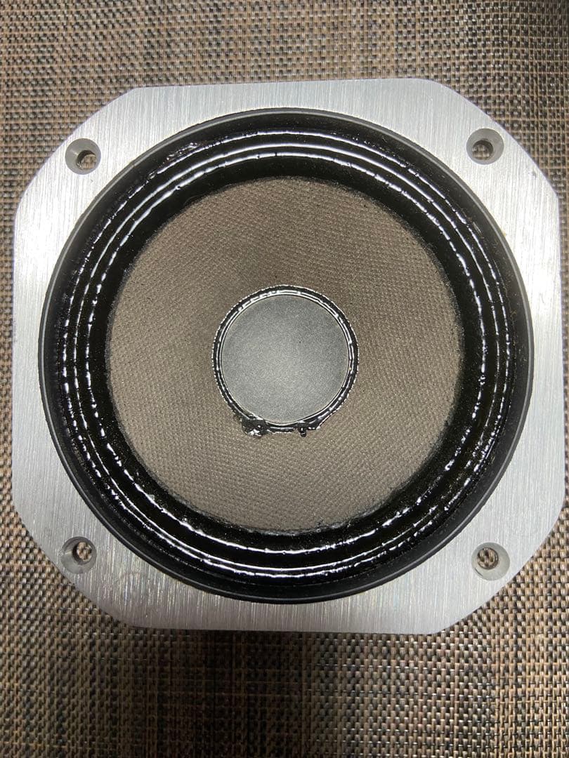 名機JBL 2105 アルニコVマグネット動作品、超美品　単品
