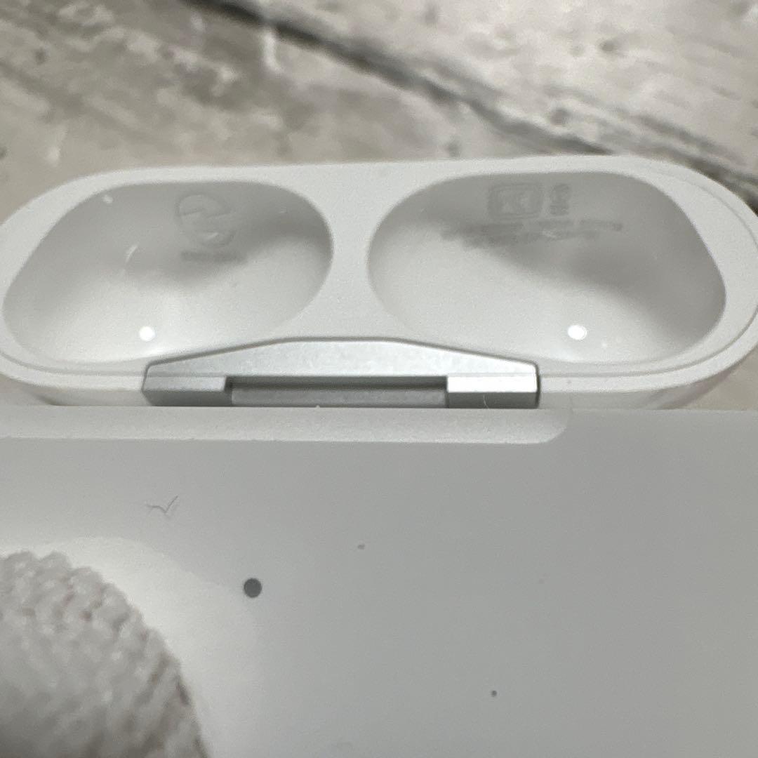 【美品】 Apple AirPods pro 2 ライトニングケーブル