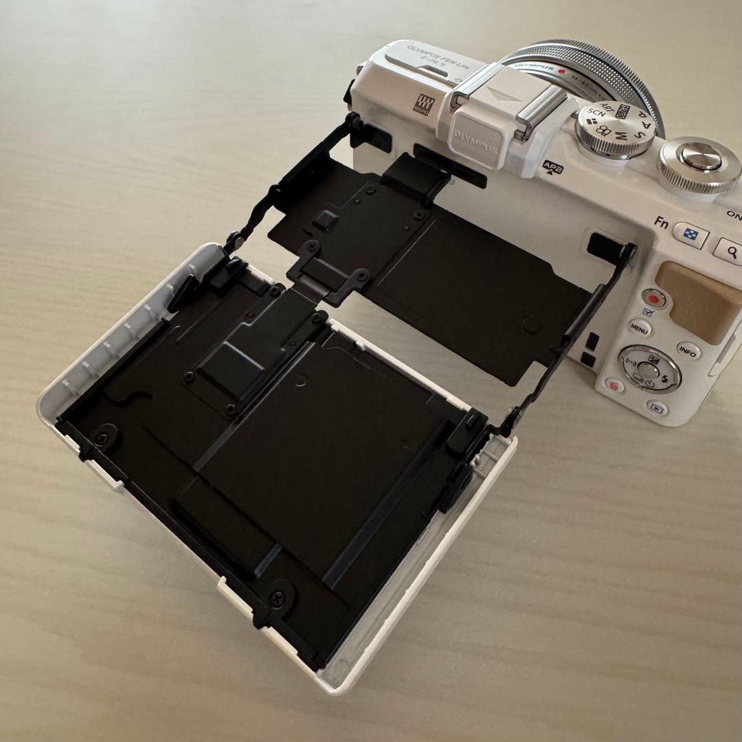 【最終値下げ】 OLYMPUS PEN Lite E-PL7