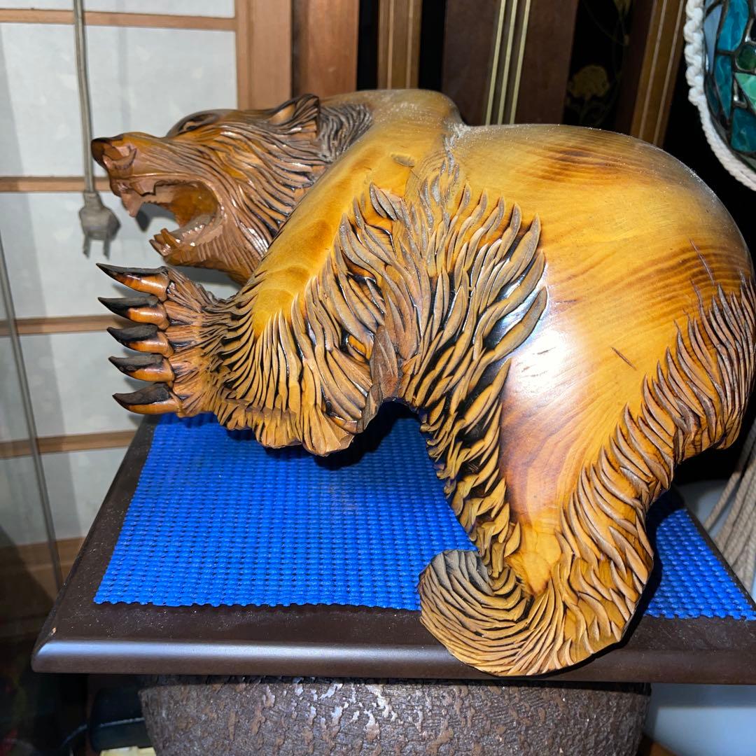 木製クマの彫刻 アートオブジェ