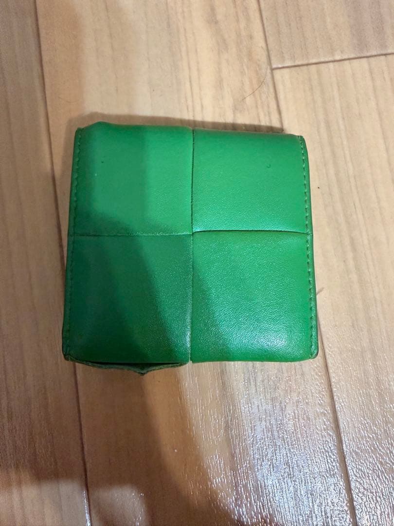 緑のレザーケース　ボッテガ