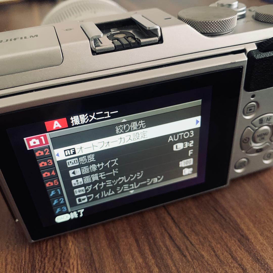 Fujifilm X-A3 ミラーレス一眼　富士フィルム x-a3