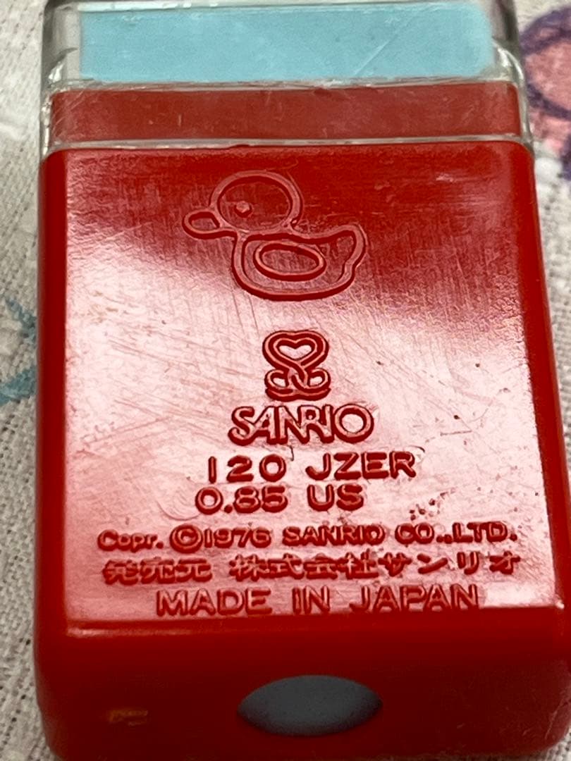 1976年　昭和レトロ　サンリオ　ハローキティ　ケース入り消しゴム　未使用　レア