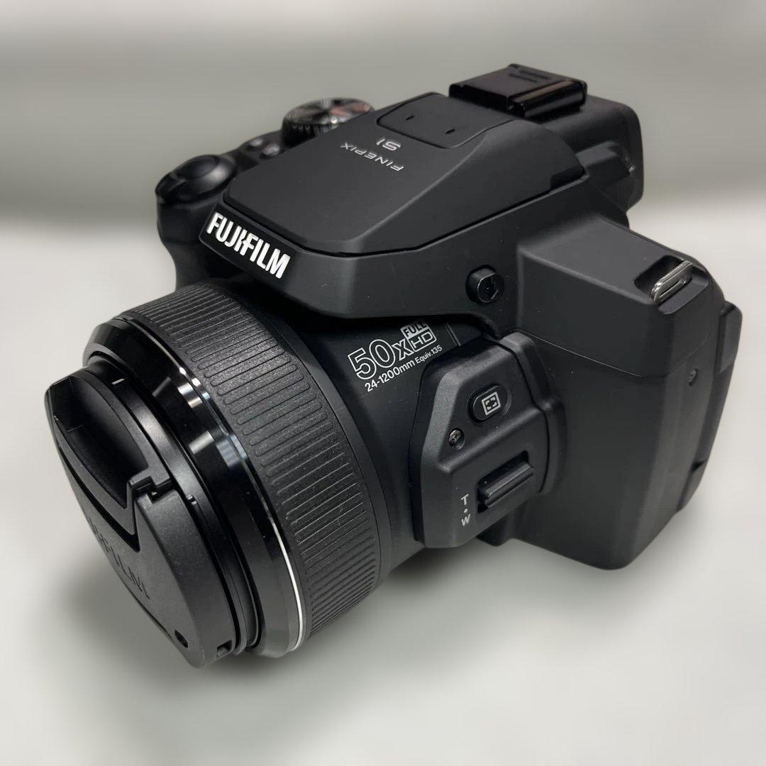 FUJIFILM FINEPIX S1 デジタルカメラ《ジャンク》
