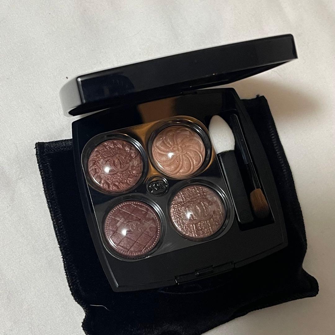 新品未使用　CHANEL アイシャドウ レ キャトル オンブル ブトン　219