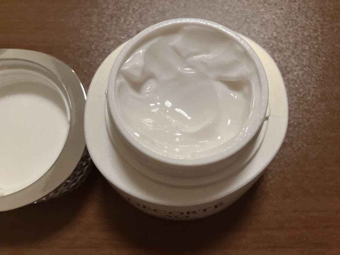 AQ ミリオリティ リペア クレンジングクリーム n / 本体 / 150g