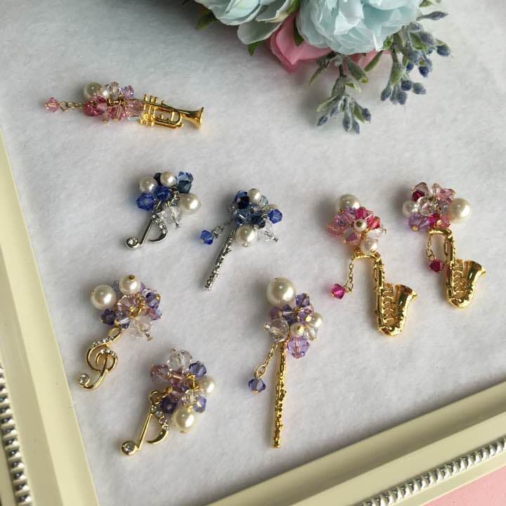 お好みのチャームでアクセサリーに♬ホルン