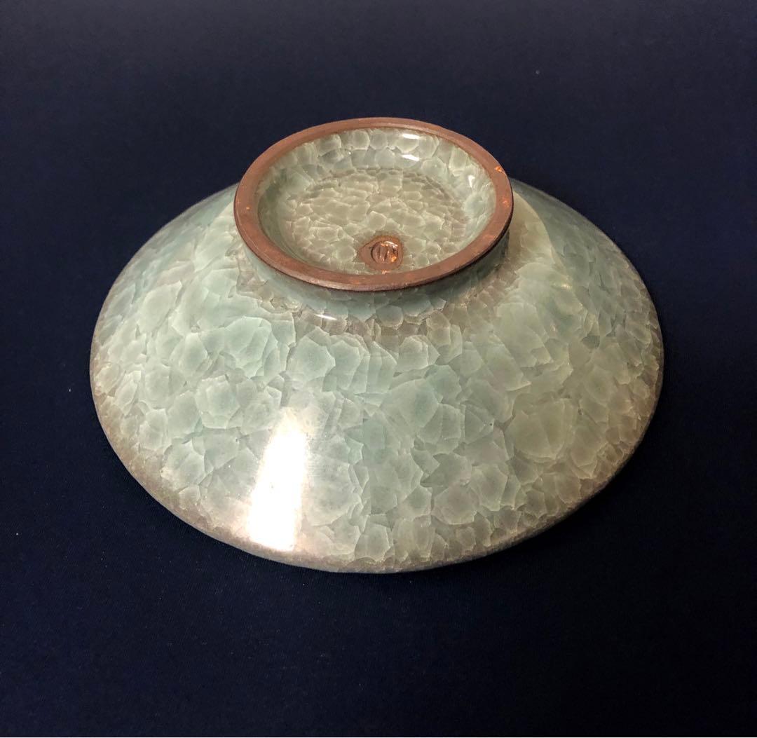 人間国宝　鈴木三成 作 青瓷鉢 径15.5cm - 結晶のような貫入が美しい逸品