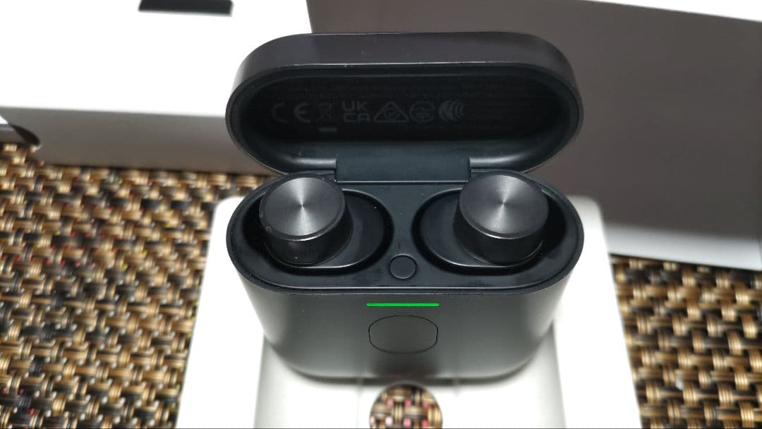 Bowers & Wilkins Pi7 S2 ワイヤレスヘッドホン