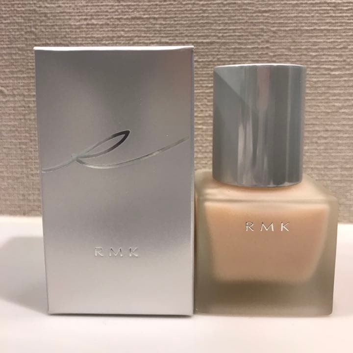 【新品 未使用】RMK メイクアップベース リクイドファンデーション 102
