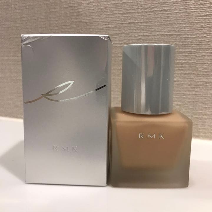【新品 未使用】RMK メイクアップベース リクイドファンデーション 102