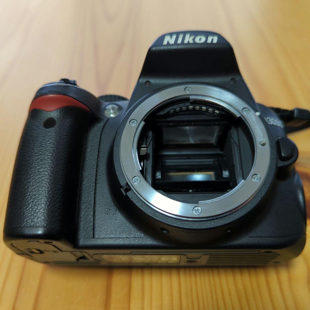 NIKON ニコンD3000 ボディ　デジタル一眼レフカメラ　匿名発送