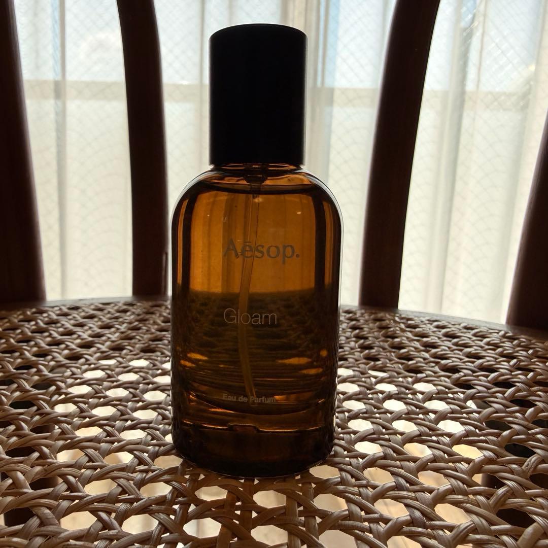 【値下げ中】新品同様Aesop Gloam オードパルファム （サンプル付）