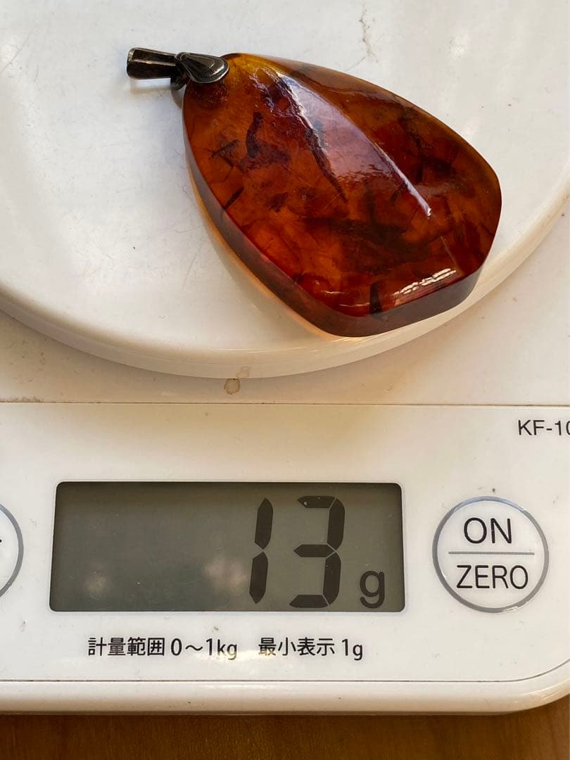 天然琥珀 ペンダントトップ 年代物 骨董品