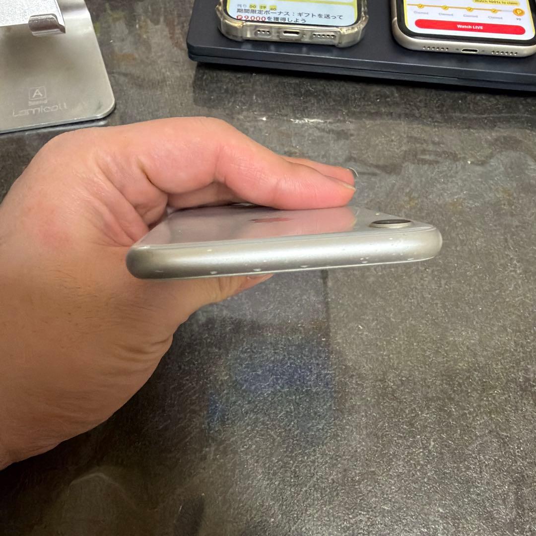 中古　Apple iPhone 8 64GB SIMフリー