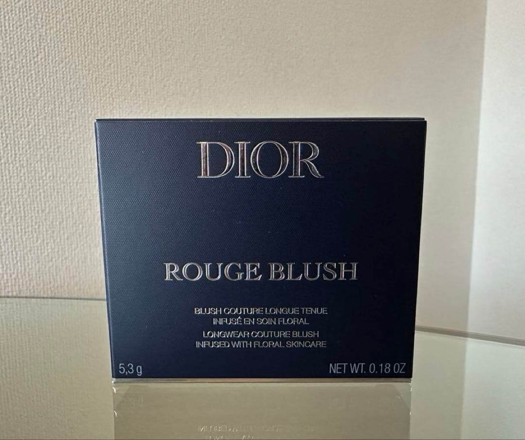 DIORスキンルージュブラッシュ 限定カラー748 ディオール