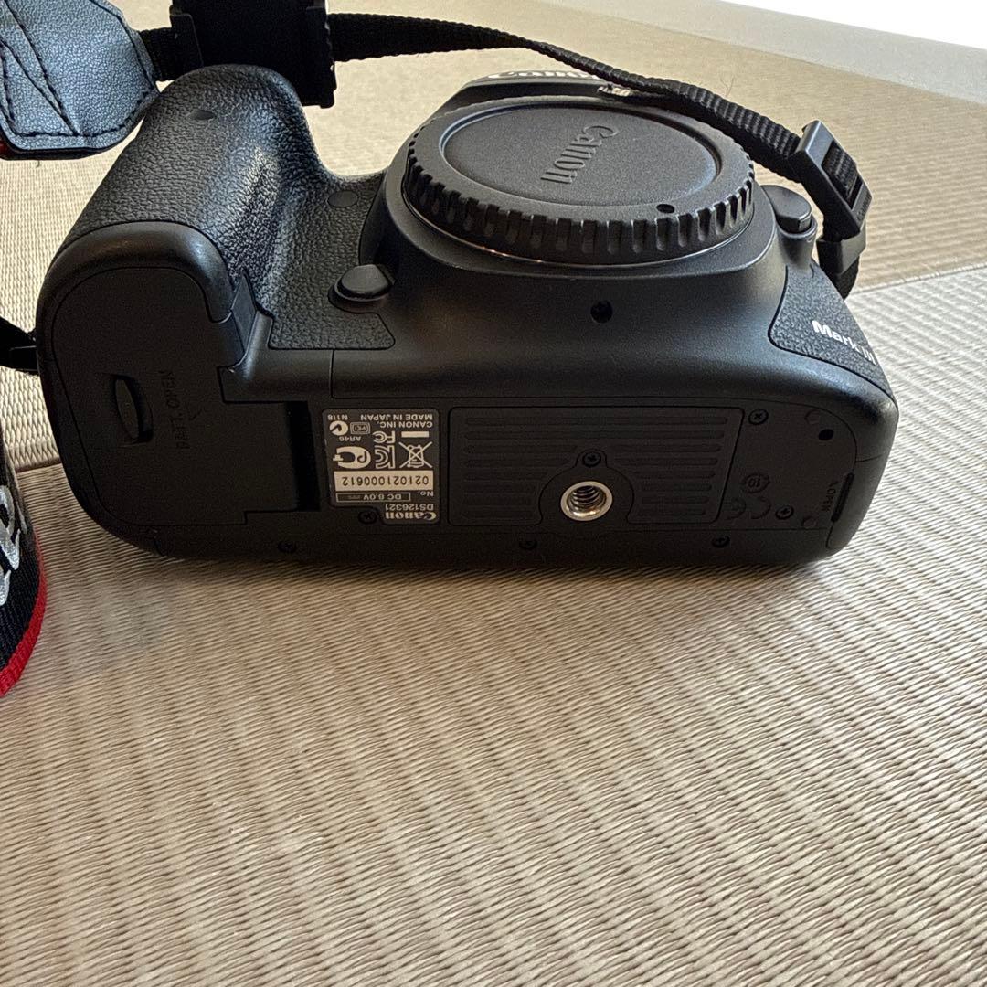 Canon EOS 5D mark3 デジタル一眼レフ 本体と付属品