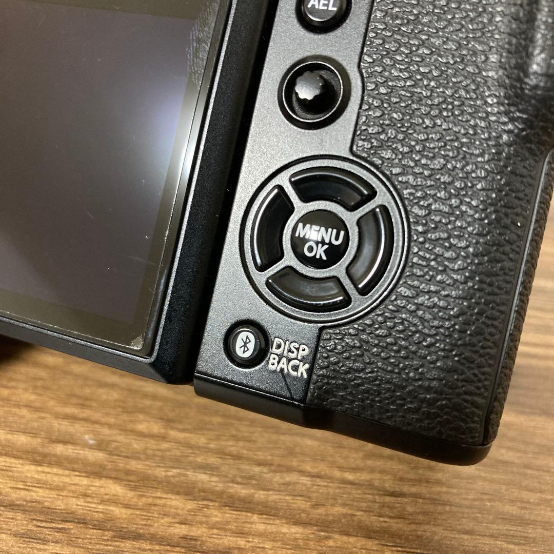 Fujifilm X-T5 ボディ + 純正予備バッテリー + グリップ