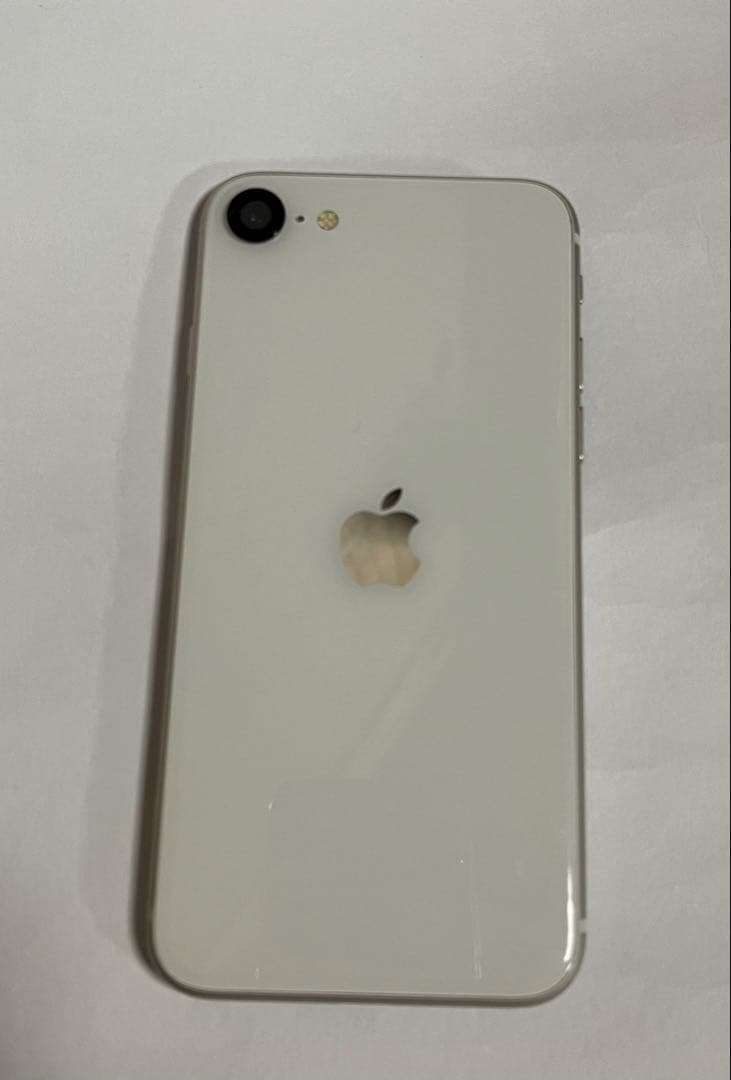 iPhone SE 第3世代 64GB バッテリー100%