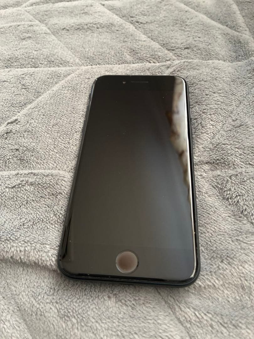 Apple iPhone SE第三世代 ミッドナイト 64GB