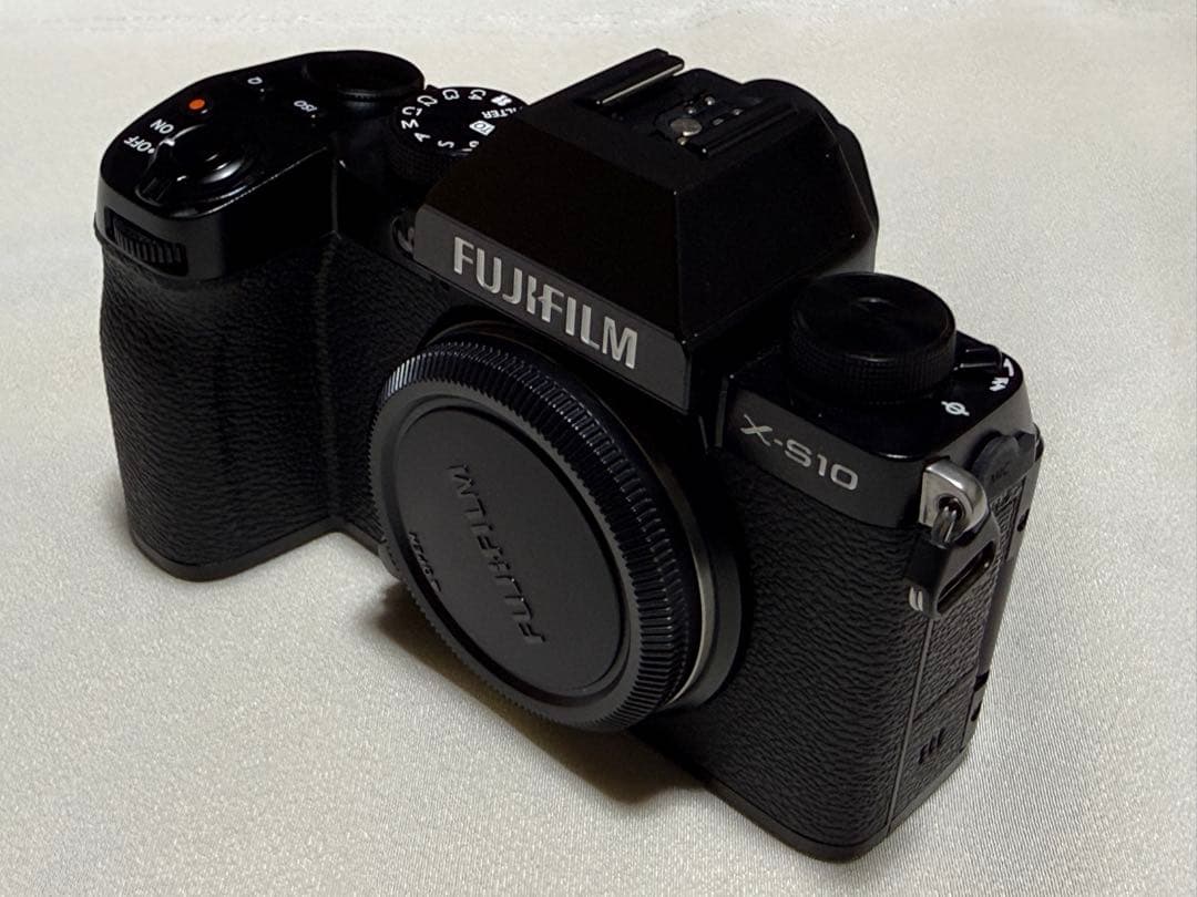 フジ X-S10 ボディのみ ショット数1100未満 used