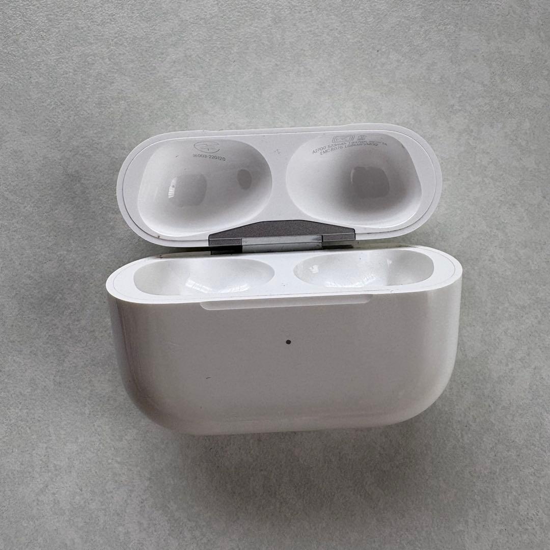 【正規品】 AirPods Pro 第二世代 Lightning 充電ケースのみ