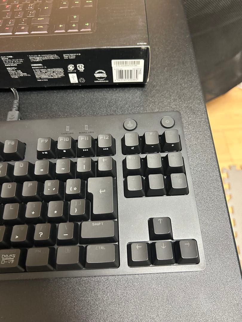 Logicool G PRO (G-PKB-002)（青軸／箱あり）