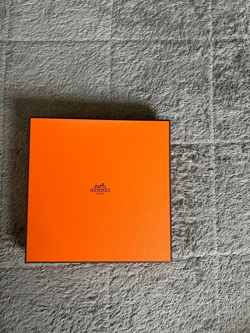 新品♡HERMES オレンジ パターン タオルハンカチ♡